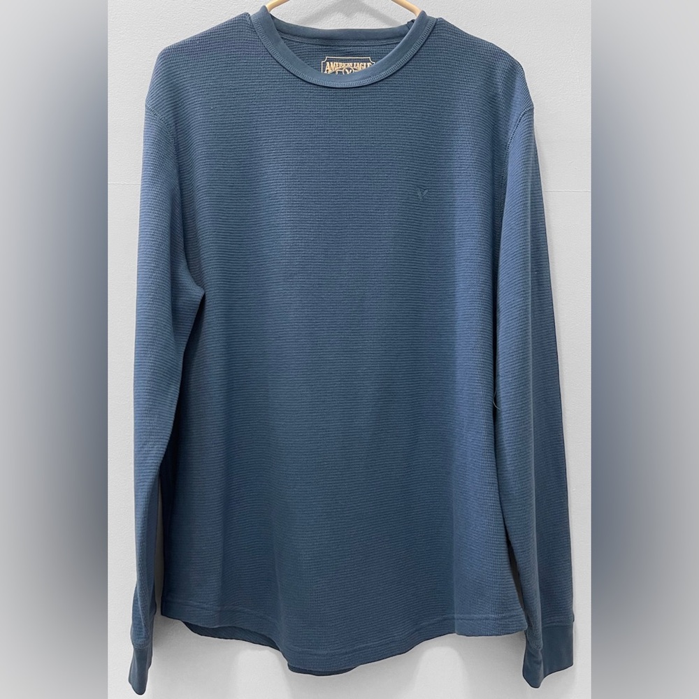 American Eagle Men’s Thermal Shirt. Size Large.